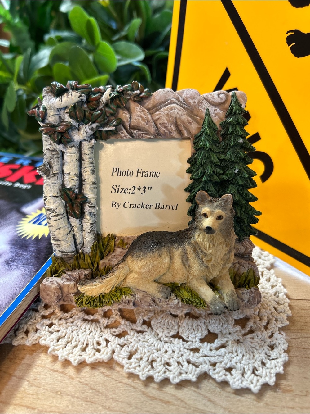 Cracker Barrel Rustic Wolf & Tree Photo Frame - Brown & Green